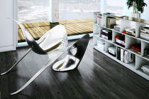 organic design fireside chair MANTA by Robby Cantarutti Mast 3.0