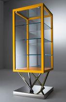 original design display case SA 03 by Sottsass Associati LAURAMERONI