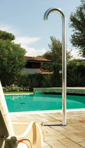 outdoor stainless steel shower CLUB : C90 Fontealta