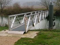 pedestrian walkway COURTARON Hansen