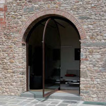 pivot door with central axis  ESSEMME