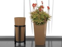 planter for public spaces AMALFI Nevins