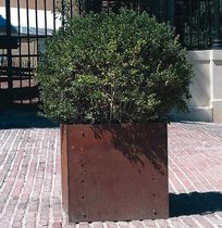 planter for public spaces  ESSEMME