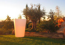planter with integrated light X-POT SLIDE