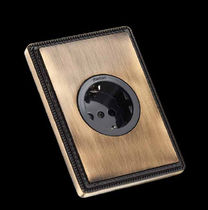power socket with metal finishing 1950: 79A32P FONTINI
