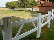 PVC entrance gate FARMER 2 GATE Top Fence