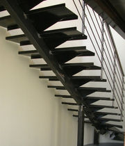 quarter-turn staircase with a central stringer (metal frame and steps) MAIORCA essegi scale