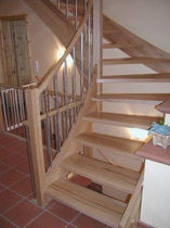 quarter-turn staircase with a lateral stringer (wooden frame and steps) EWT 410 Schmidt Escaliers