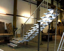 quarter-turn staircase with a lateral stringer for commercial buildings (metal frame and steps) THE FALLOWS Pear Stairs
