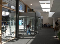 revolving automatic door for commercial buildings GUY'S HOSPITAL ENTRANCE Glass Tech Facades 