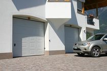 sectional automatic garage door SEZIONALE DITEC italia