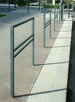 security barrier for public spaces TIBY R15 univers & cit&eacute;