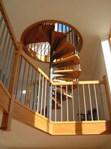 spiral staircase (metal frame and wooden steps) S/37/1 Cast Spiral Stairs