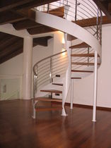 spiral staircase (stainless steel frame and wood steps) PORTOVENERE BIANCA Linea Scale
