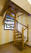 square spiral staircase (wooden frame and steps)  Escaleras Yuste