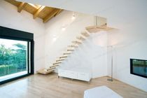 straight floating staircase GHOST Alfa Scale