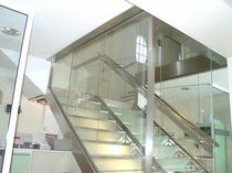 straight staircase with a lateral stringer (metal frame and glass steps)  Formadour