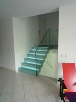 straight staircase with a lateral stringer (metal frame and glass steps) ELCRLUT la stylique
