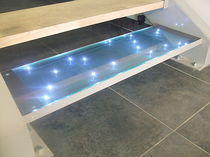 straight staircase with a lateral stringer (wood frame and glass steps) INOVA LEDS Miroiterie RIGHETTI