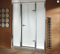 swing shower screen TCR1600 matki showering