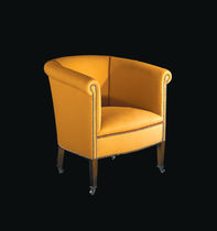 traditional armchair with casters CLUB William Yeoward