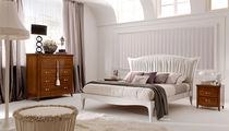 traditional double bed LUNGARNO DELLA SIGNORIA L5PE by P. Pradella  MASSON MATIEE