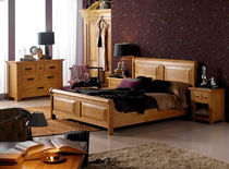 traditional double bed CELTIQUE Lasserre