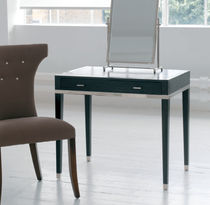 traditional dresser Y567 William Yeoward