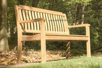 traditional garden bench  INSPIRATION BOIS