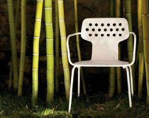 traditional garden chair with armrests (metal) OPEN by Jasper Morrison ALIAS
