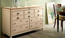 traditional lacquered chest of drawers ATELIERS & BOUTIQUES 1 Bassi F.lli