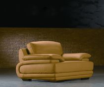 traditional leather sofa VERTIGO by Mehmet G&uuml;nd&uuml;z Vanessa Divani