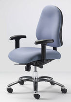 traditional office armchair TH1 Source International