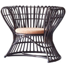 traditional rattan armchair CL-181 Peacock by Yos Theosabrata Yamakawa Rattan Japan Inc.
