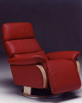 traditional swivel armchair KING Satis