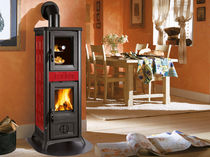 traditional wood-burning stove (ceramic, with oven) GEMMA Nordica