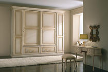traditional wooden wardrobe ART. 6000 Lamp 2