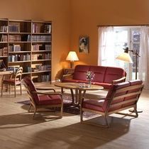 wood and leather traditional sofa TEAK dyrlund