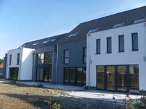 wooden contemporary ecological prefab building for housing development 5 MAISONS MITOYENNES &Agrave; ERPENT HMS Bausysteme