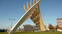 wooden structure INSPIRATIONAL ACCOYA �FINGERS� SCULPTURE  Accsys Technologies