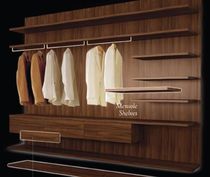 wooden walk-in wardrobe  LA VENUS