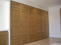 wooden walk-in wardrobe  Createam-design