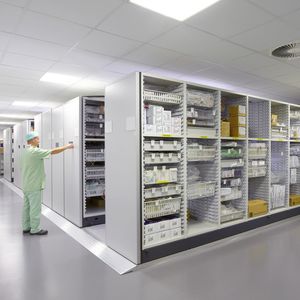storage mobile shelving / lab / electric / metal