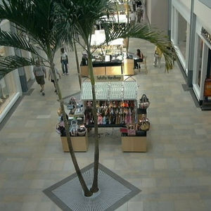 indoor tile / floor / wall / limestone