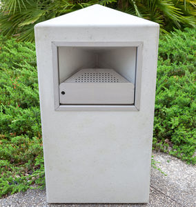 pedestal ashtray / fiber-reinforced concrete / for outdoor use / for public spaces