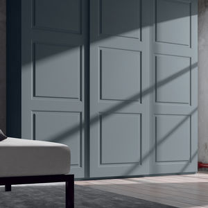 traditional wardrobe / lacquered wood / sliding door / mirrored