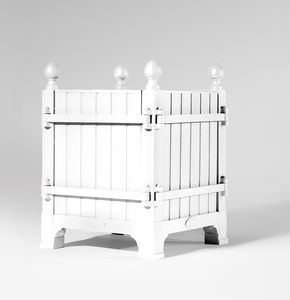 cast iron planter / oak / square / contemporary