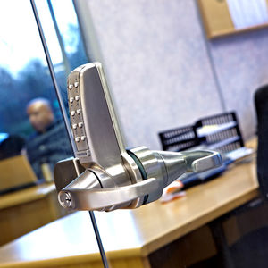 electronic lock / glass door / combination / with handle
