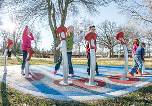plastic play structure / musical