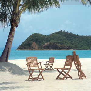 traditional chair / with armrests / folding / walnut